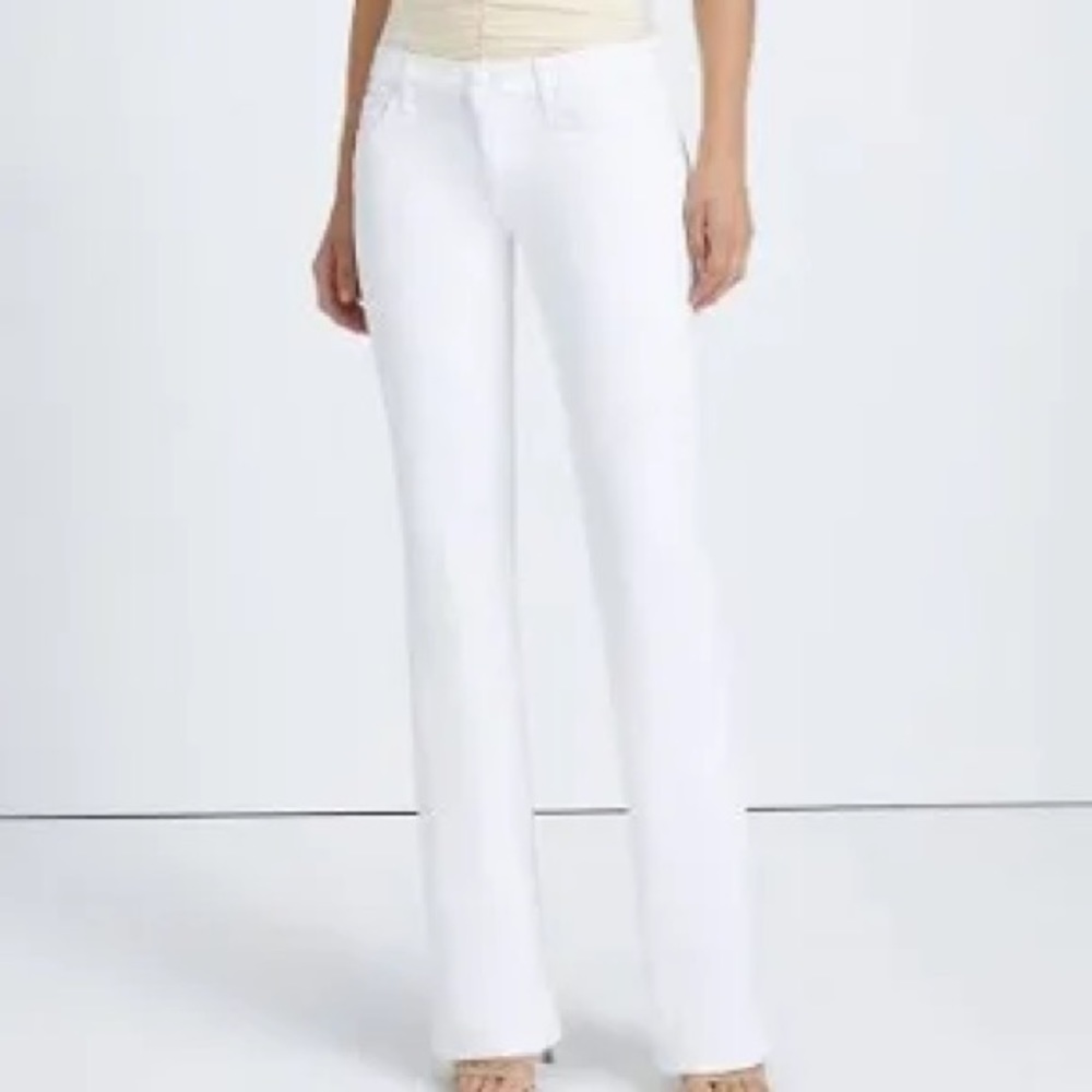 7 for All Mankind White Bootcut Jeans. Size 28.